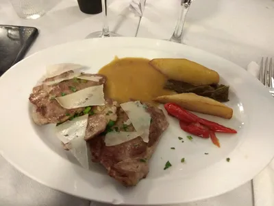 Nuevo Restaurante Hermanos Urquiza - Regional Spanish in Granada