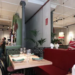 Nunuka | Georgian Restaurant Madrid - European