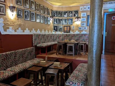 Om Kalsum - Tapas in Granada