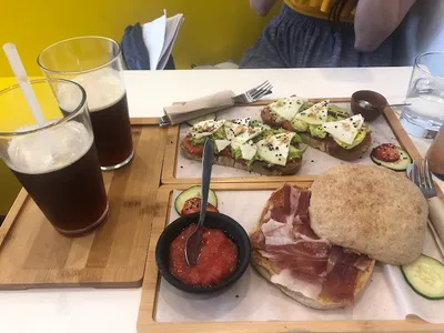 Parcería Café - Café de Especialidad- Specialty coffee- Organic- Natural Wine - Café & Brunch in Seville