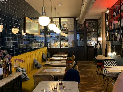 Perromedio Taberna - Restaurant in Granada