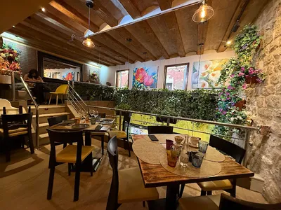 Prado de Flores Restaurant - Mediterranean in Barcelona