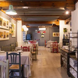 Puerta Caleta - Spanish