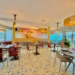 Puerto Peru - Peruvian