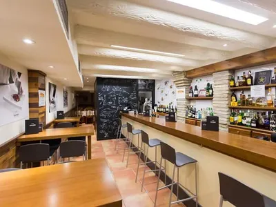 Restaurante Casa Pedro - Gastrobar - Restaurant in Zaragoza