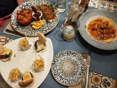 Restaurante el Conde - Restaurant in Granada