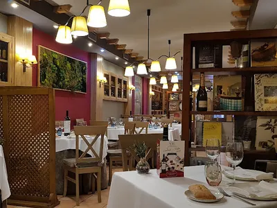 Restaurante La Bodega de Chema - Restaurant in Zaragoza