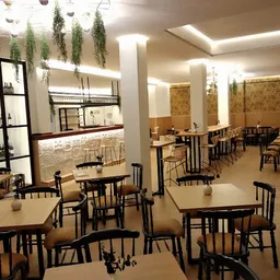 Restaurante La Casapuerta - Regional Spanish