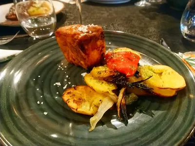 Restaurante Mazmorra - Restaurant in Zaragoza