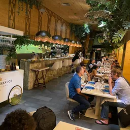 Restaurante Vuelve Carolina - Fine Dining