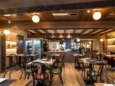 Tapas Petiscos Do Cardeal - Tapas in Santiago de Compostela