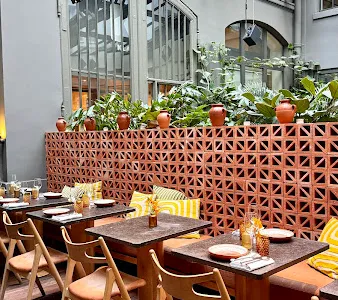 Tekés - Vegetarian & Vegan in Paris