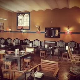 Tetería-Comida Árabe "Halal" PETRA - Middle Eastern