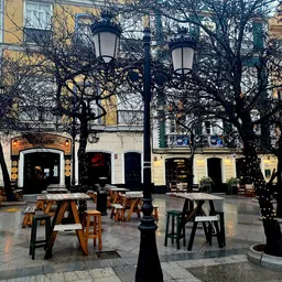 The Cabin Beer Bar - Restaurant