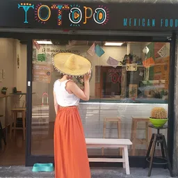 TOTOPO Henao Mexican food - Mexican