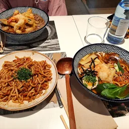 UDON Pamplona - Asian