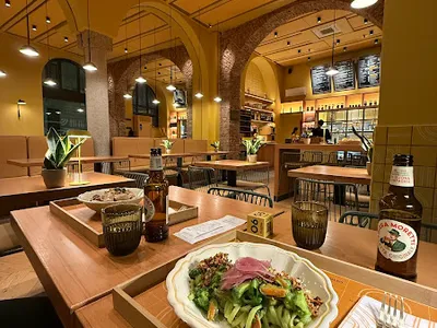 Via Pasteria - Arco Delle Pace - Restaurant in Milan