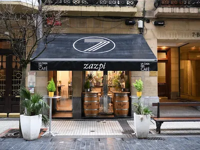 Zazpi - Restaurant in San Sebastián